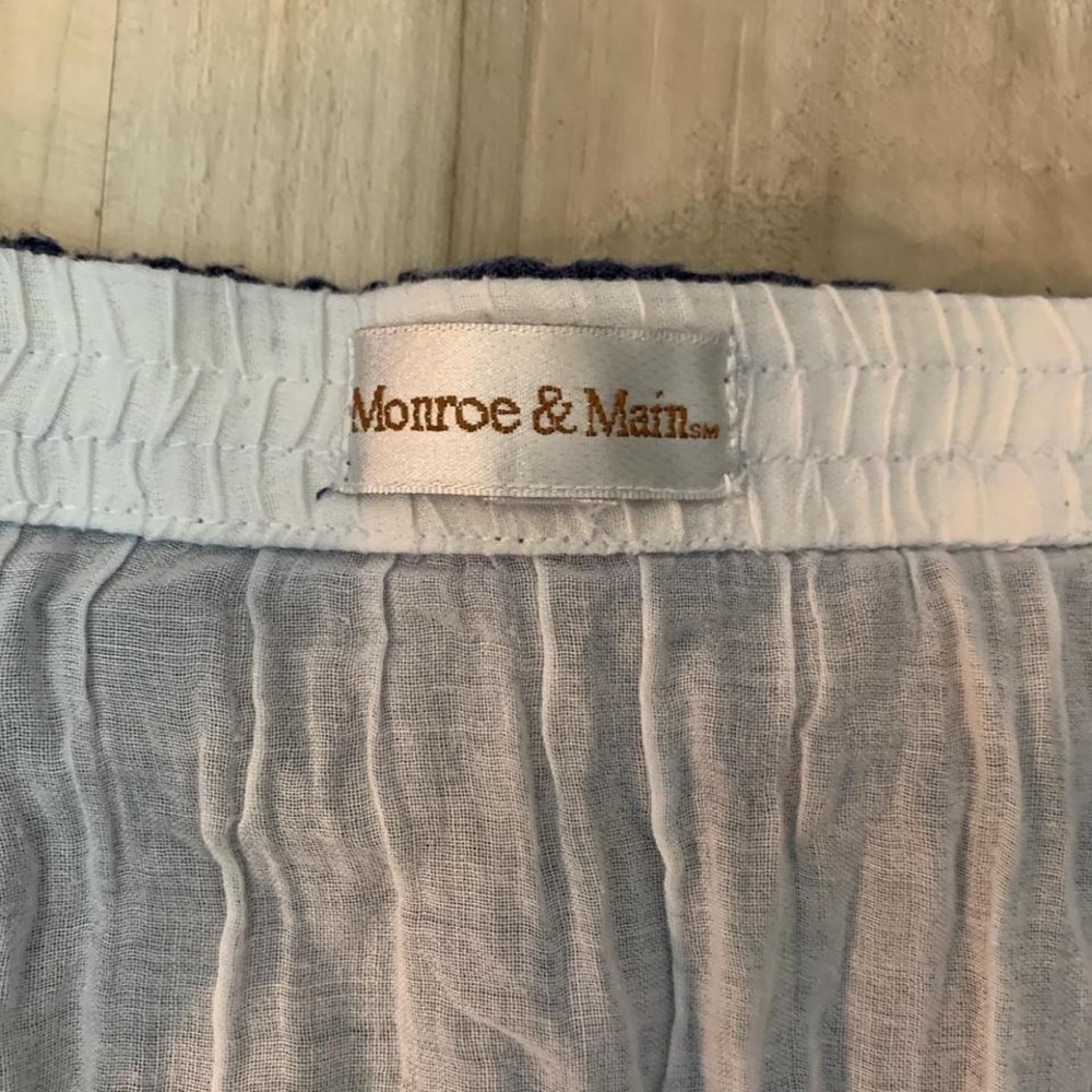 Monroe & Main floral maxi skirk with lace trim boho Size Large - Picture 4 of 5